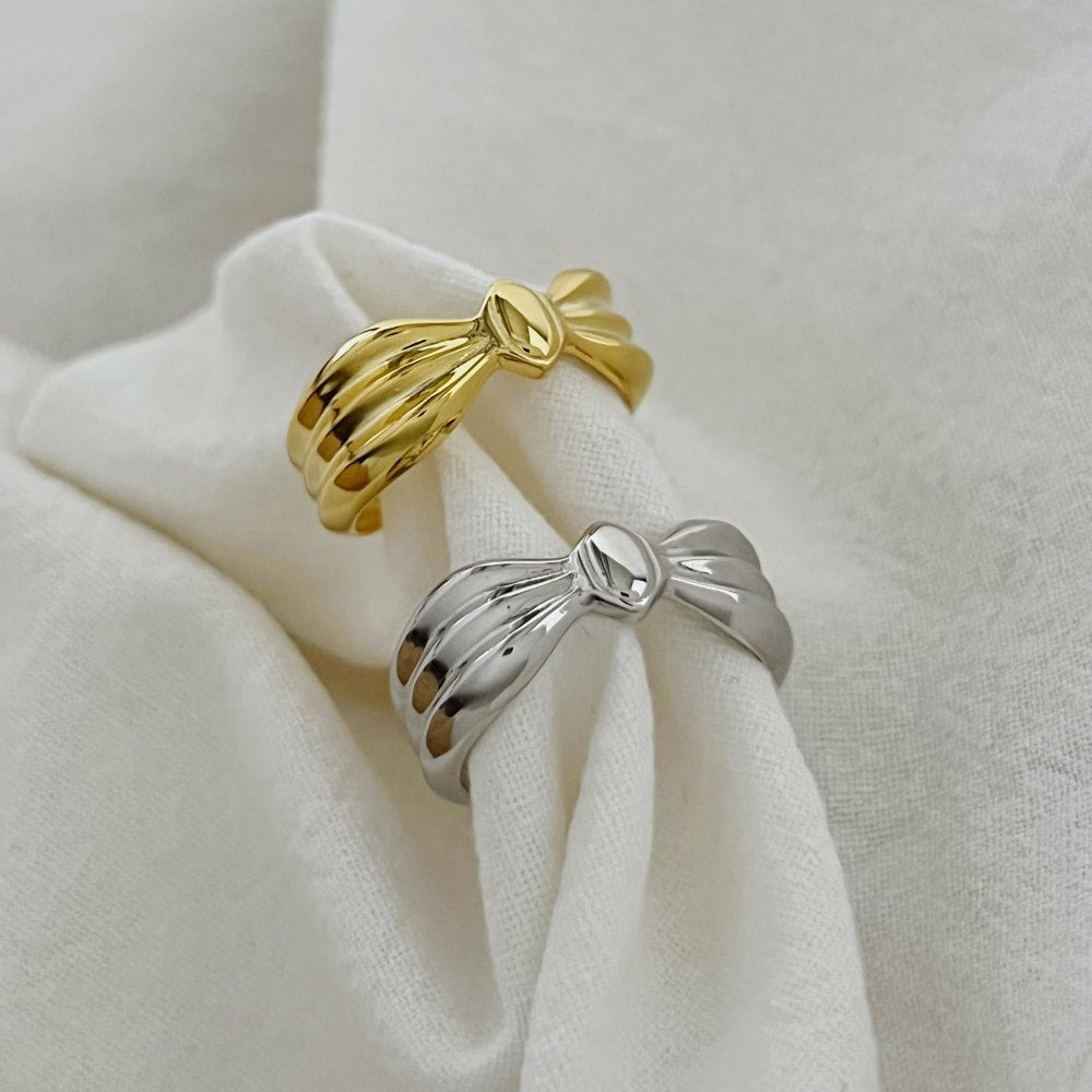 Women's Simple S925 Sterling Silver Bow Design Ring