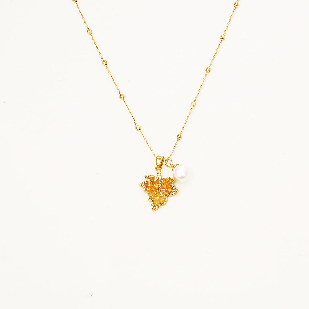 Retro Gradient Crystal Maple Leaf Pearl Necklace