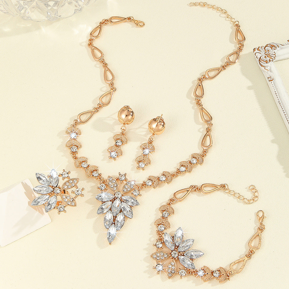 Women's Fashion Horse Eye Ornament Four-piece Set